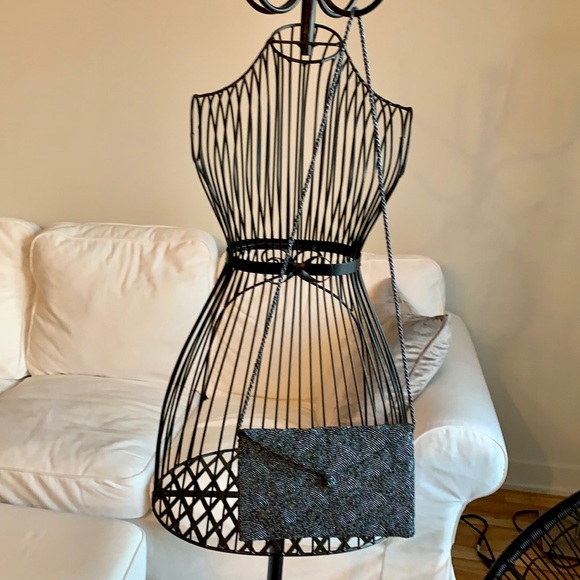 Handmade handbag from Bali - Picture 3 of 4